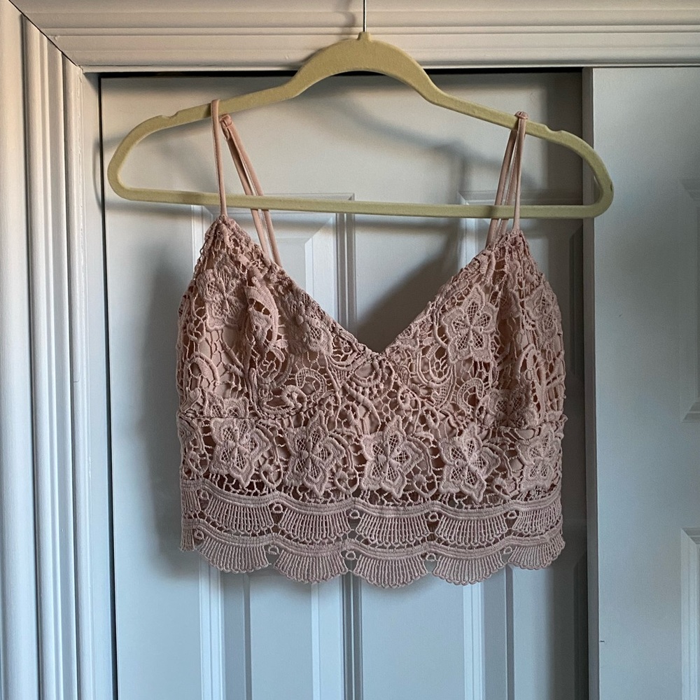 Kendall & Kylie Lace Crop Tank -v neck, scalloped hem, adjustable straps, floral